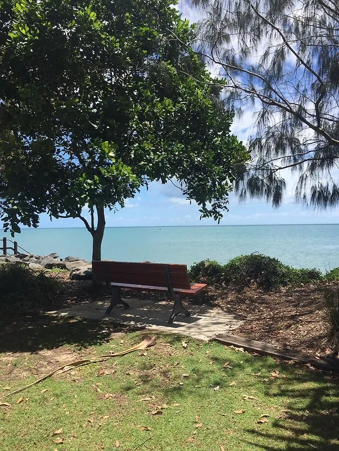 Kelly'S Bnb Urangan Alojamento de Acomodação e Pequeno-almoço