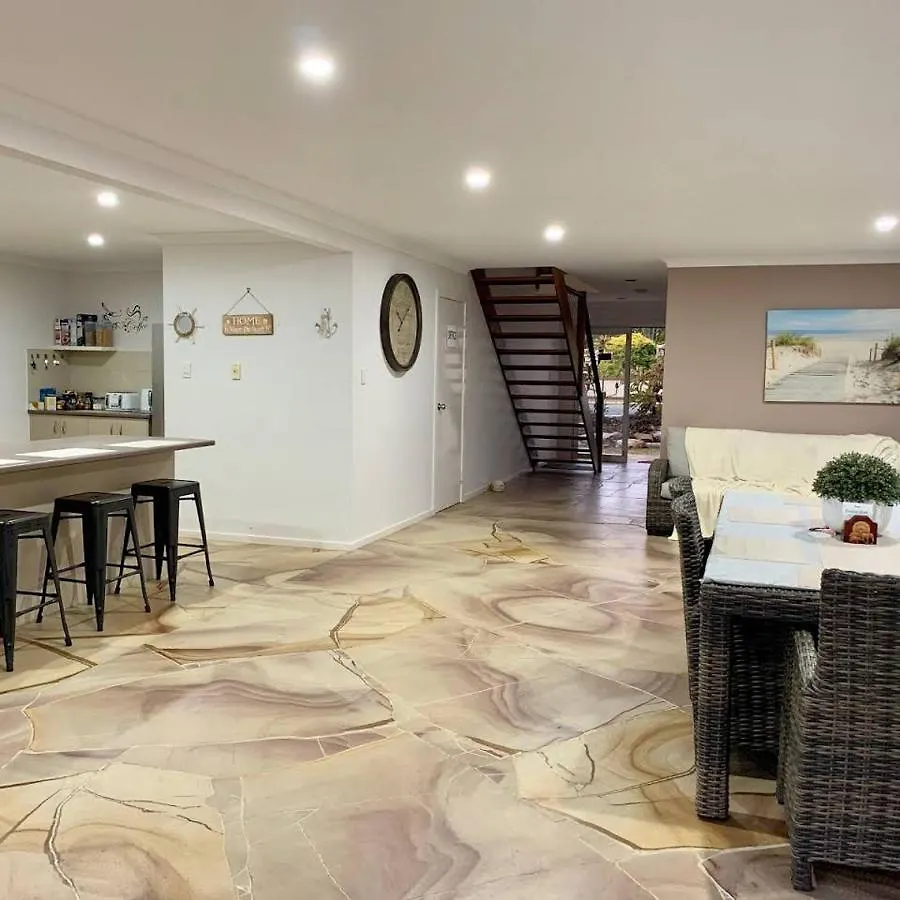 Kelly'S Bnb Urangan